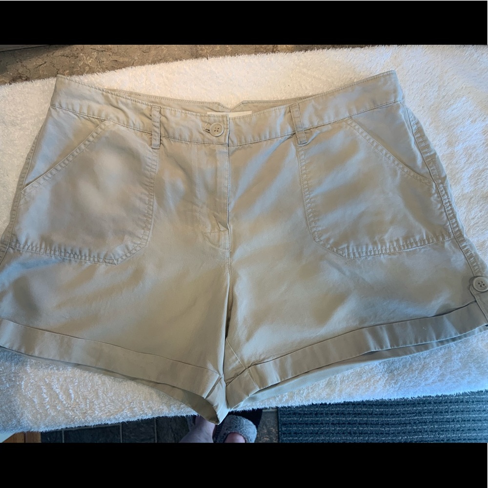 Vince Camuto shorts